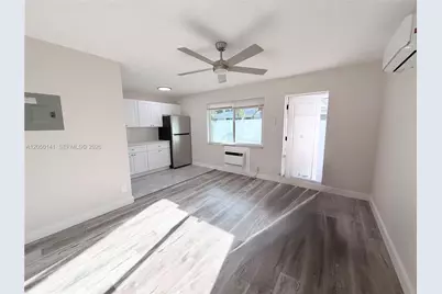 1632 NE 4th Pl #2, Fort Lauderdale, FL 33301 - Photo 3