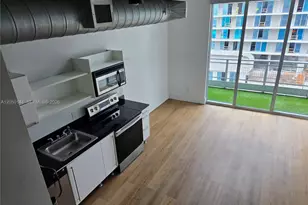690 SW 1st Ct, Miami, FL 33130 - Photo 3