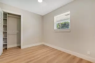702 NW 18th St, Fort Lauderdale, FL 33311 - Photo 15