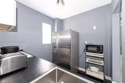 550 Michigan Ave #2, Miami Beach, FL 33139 - Photo 3