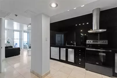 100 Lincoln Rd #1020, Miami Beach, FL 33139 - Photo 3