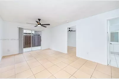 3877 NW 122nd Ter #1-L, Sunrise, FL 33323 - Photo 7
