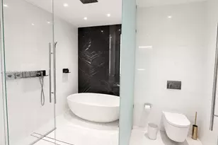 300 Biscayne Blvd Way, Miami, FL 33131 - Photo 23