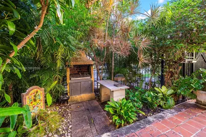 1361 Meridian Ave #5, Miami Beach, FL 33139 - Photo 9