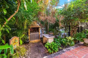 1361 Meridian Ave, Miami Beach, FL 33139 - Photo 9
