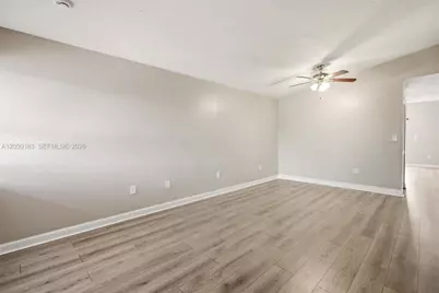 2555 W 65th St, Hialeah, FL 33016 - Photo 7