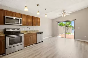 2555 W 65th St, Hialeah, FL 33016 - Photo 13