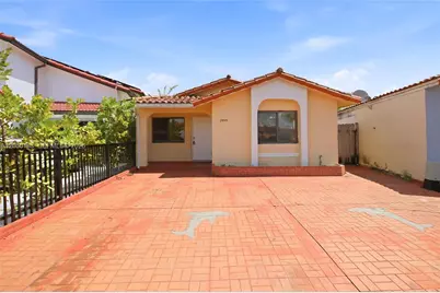 2555 W 65th St, Hialeah, FL 33016 - Photo 1
