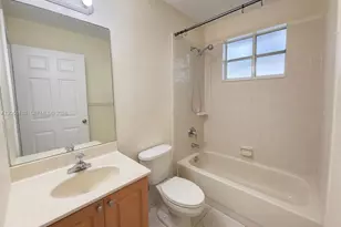 2227 Monroe St, Hollywood, FL 33020 - Photo 9