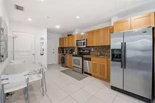 945 Michigan Ave, Miami Beach, FL 33139 - Photo 7