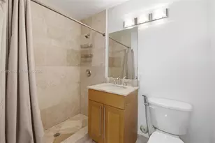 945 Michigan Ave, Miami Beach, FL 33139 - Photo 11