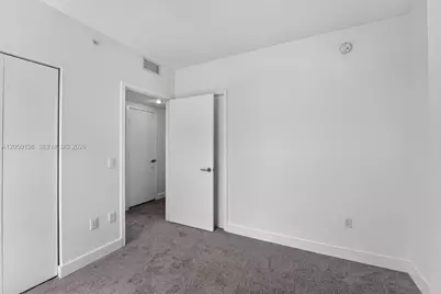 1100 S Miami Ave #3707, Miami, FL 33130 - Photo 25