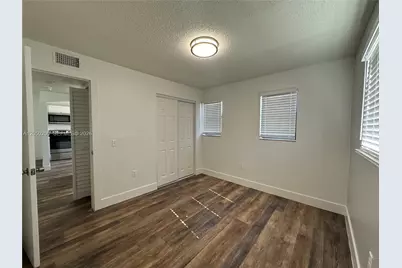529 SW 4th St #301, Miami, FL 33130 - Photo 25