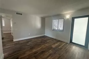 529 SW 4th St, Miami, FL 33130 - Photo 13