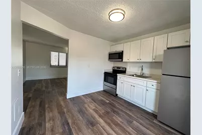 529 SW 4th St #301, Miami, FL 33130 - Photo 1