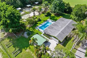 1068 D Rd, Loxahatchee, FL 33470 - Photo 9