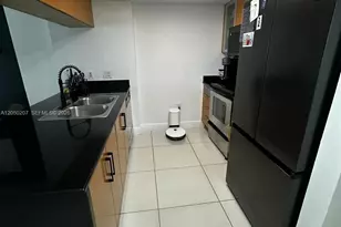 1750 N Bayshore Dr, Miami, FL 33132 - Photo 7