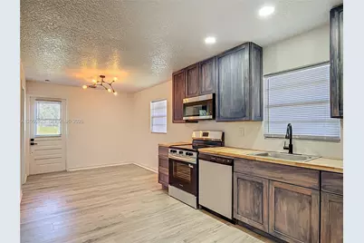 8781 S Lakeshore Dr Floral City, Other City - In The State Of Florida, FL 34436 - Photo 33