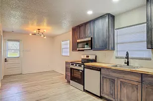 8781 S Lakeshore Dr Floral City, Other City - In The State Of Florida, FL 34436 - Photo 33