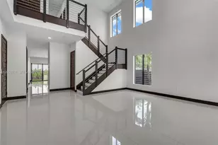15455 NW 88th Ct, Miami Lakes, FL 33018 - Photo 3