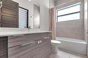 15455 NW 88th Ct, Miami Lakes, FL 33018 - Photo 15