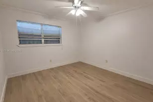 11960 NE 19th Dr, North Miami, FL 33181 - Photo 11