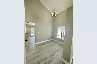 19853 NW 64th Pl, Hialeah, FL 33015 - Photo 11