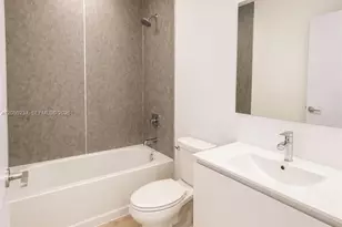 552 NW 7th St, Florida City, FL 33034 - Photo 15