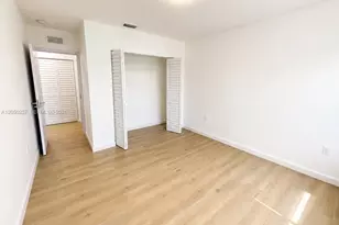 552 NW 7th St, Florida City, FL 33034 - Photo 17