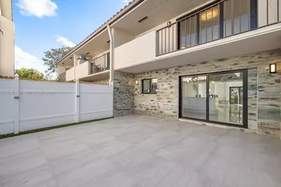 16449 NE 26 Ave, North Miami Beach, FL 33160 - Photo 21