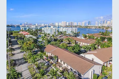 16449 NE 26 Ave, North Miami Beach, FL 33160 - Photo 25