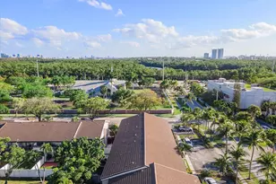 16449 NE 26th Ave, North Miami Beach, FL 33160 - Photo 23