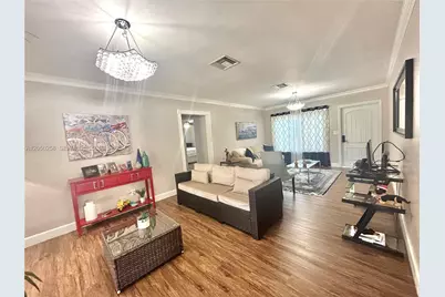 416 Bayberry Dr, Plantation, FL 33317 - Photo 3
