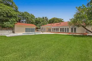 7030 Sunset Dr, Miami, FL 33143 - Photo 23