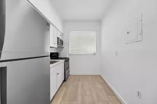 901 Pennsylvania Ave, Miami Beach, FL 33139 - Photo 5