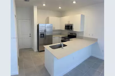 2651 SE 24th Dr, Homestead, FL 33035 - Photo 5