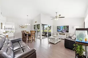 10548 Quincy Ct, Lehigh Acres, FL 33936 - Photo 5