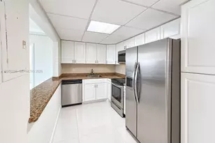 13499 Biscayne Blvd, North Miami, FL 33181 - Photo 7