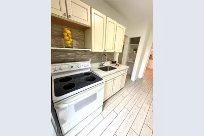 669 NW 28th St #4, Miami, FL 33127 - Photo 11