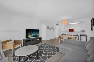 345 Ocean Dr, Miami Beach, FL 33139 - Photo 19