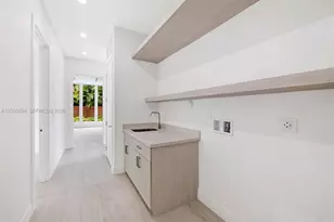1615 NE 3rd Ct, Fort Lauderdale, FL 33301 - Photo 33