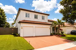2116 NE 38th Rd, Homestead, FL 33033 - Photo 1