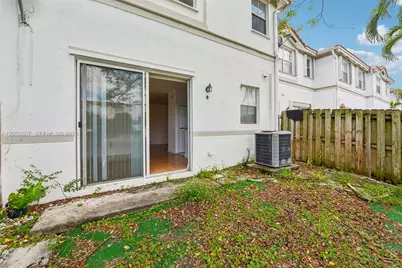 8188 NW 108th Pl, Doral, FL 33178 - Photo 33