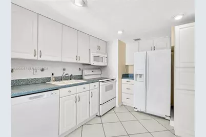 9273 Collins Ave #1010, Surfside, FL 33154 - Photo 11