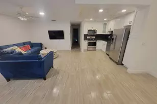 1009 NW 88th Ave, Plantation, FL 33322 - Photo 3