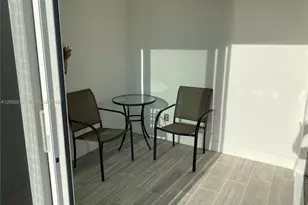 1009 NW 88th Ave, Plantation, FL 33322 - Photo 9