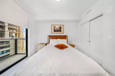 11 NE 6th St #1106, Miami, FL 33132 - Photo 9