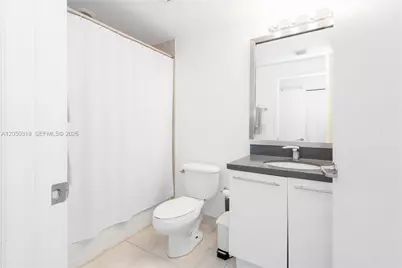 90 SW 3rd St #2113, Miami, FL 33130 - Photo 17