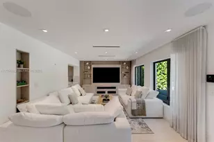 771 Fairway Dr, Miami Beach, FL 33141 - Photo 19