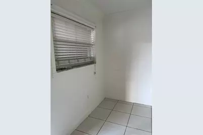 1265 W 24th St #121, Hialeah, FL 33010 - Photo 11